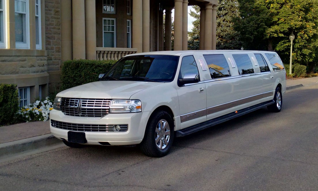 lincoln navigator 16 image